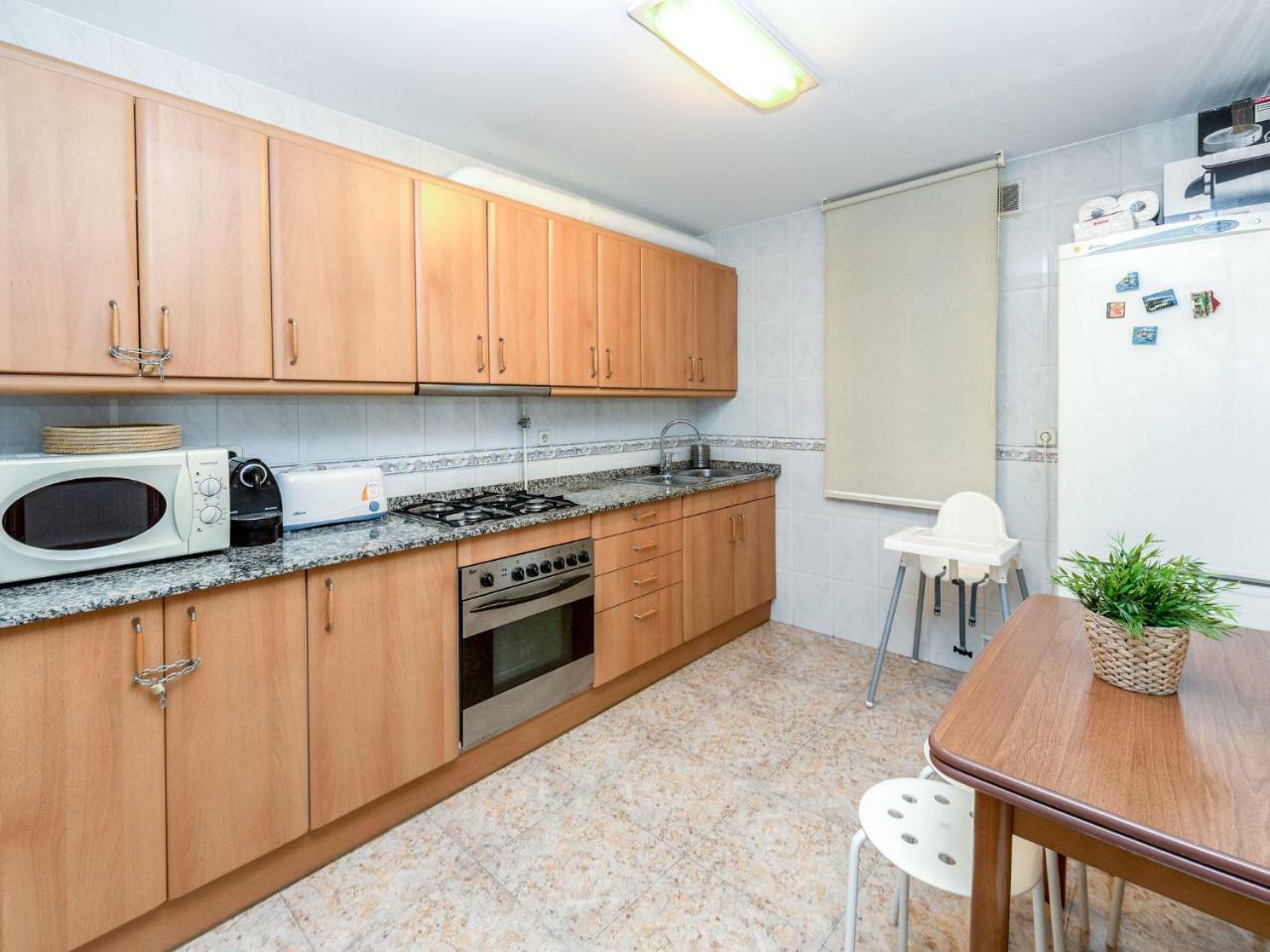 Apartment Camp Nou- Travessera De Les Corts By Interhome Барселона Экстерьер фото